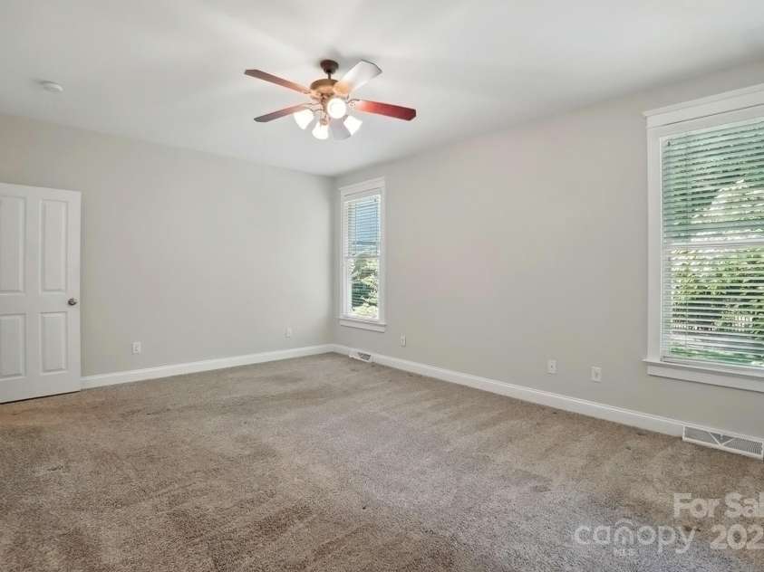 8008 Battersea Court, Waxhaw, NC 28173.  MLS# CAR4235511, YatesRealty ID 11623. 