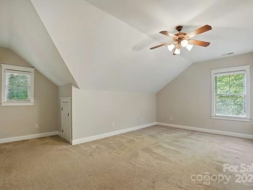 8008 Battersea Court, Waxhaw, NC 28173.  MLS# CAR4235511, YatesRealty ID 11623. 