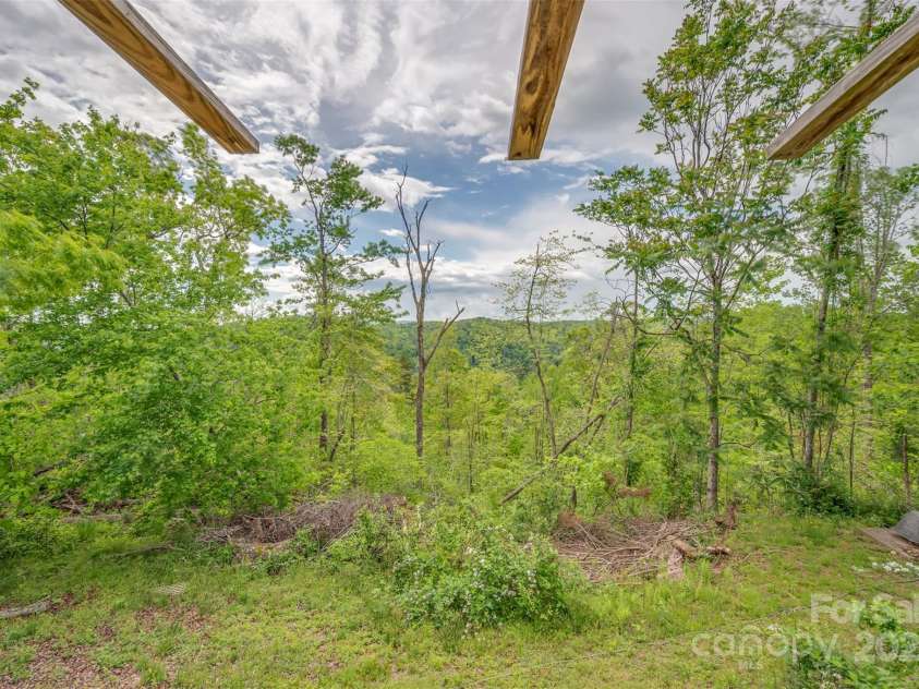 257 River Crest Drive, Flat Rock, NC 28731.  MLS# CAR4253564, YatesRealty ID 11625. 