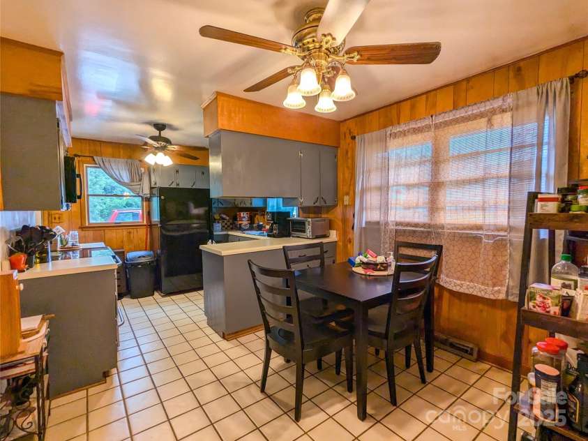 411 US Highway 19E ByPass, Burnsville, NC 28714.  MLS# CAR4247071, YatesRealty ID 11626. 