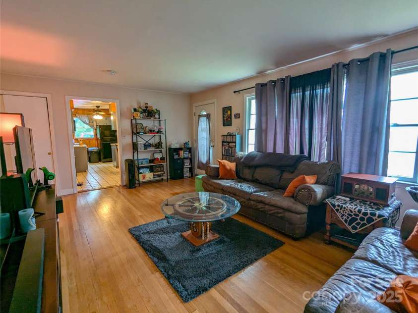 411 US Highway 19E ByPass, Burnsville, NC 28714.  MLS# CAR4247071, YatesRealty ID 11626. 