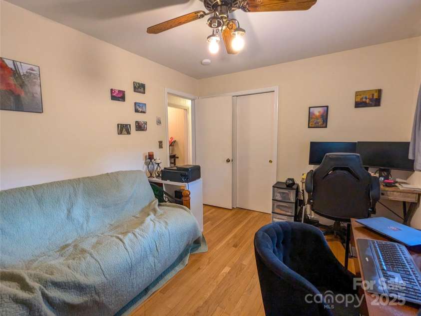 411 US Highway 19E ByPass, Burnsville, NC 28714.  MLS# CAR4247071, YatesRealty ID 11626. 