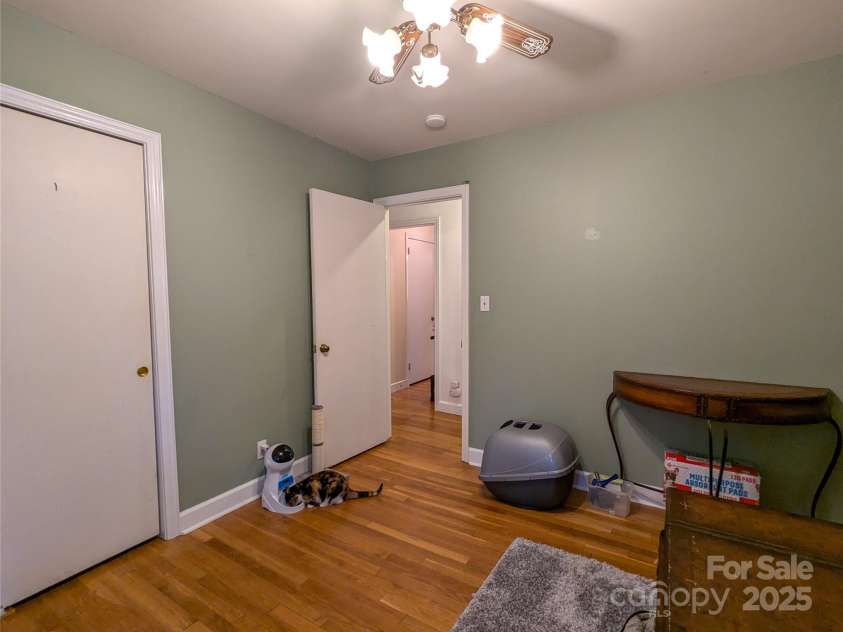 411 US Highway 19E ByPass, Burnsville, NC 28714.  MLS# CAR4247071, YatesRealty ID 11626. 