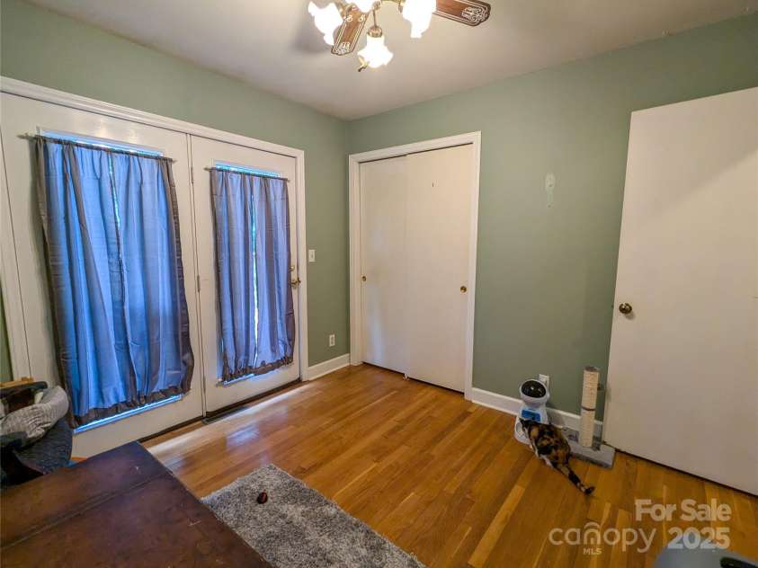 411 US Highway 19E ByPass, Burnsville, NC 28714.  MLS# CAR4247071, YatesRealty ID 11626. 