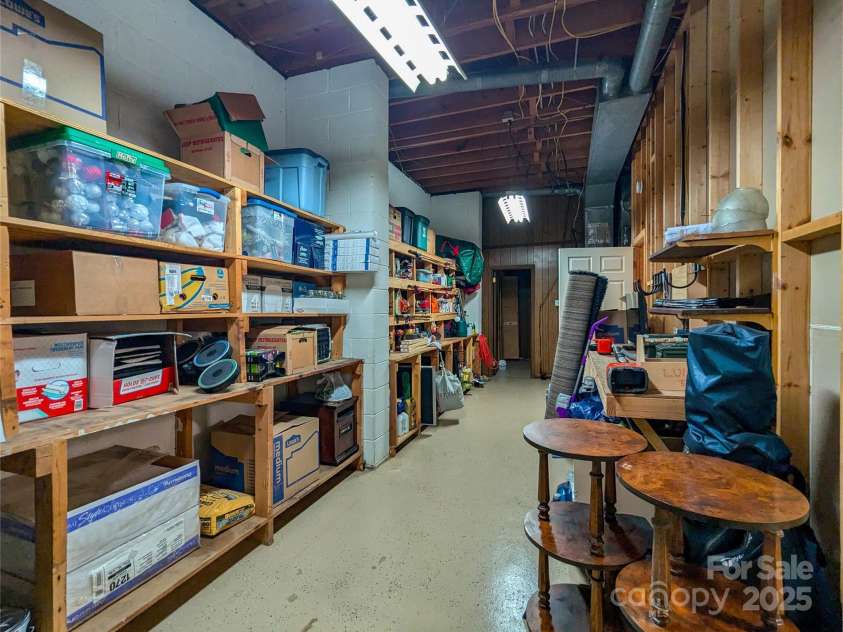 411 US Highway 19E ByPass, Burnsville, NC 28714.  MLS# CAR4247071, YatesRealty ID 11626. 