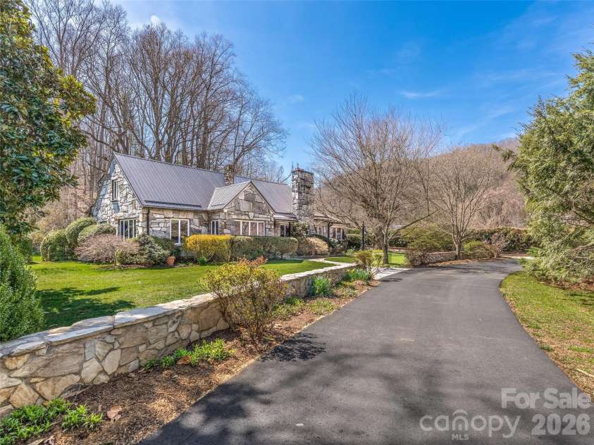 4125 State Highway 197 Highway, Burnsville, NC 28714.  MLS# CAR4361798, YatesRealty ID 11626. 