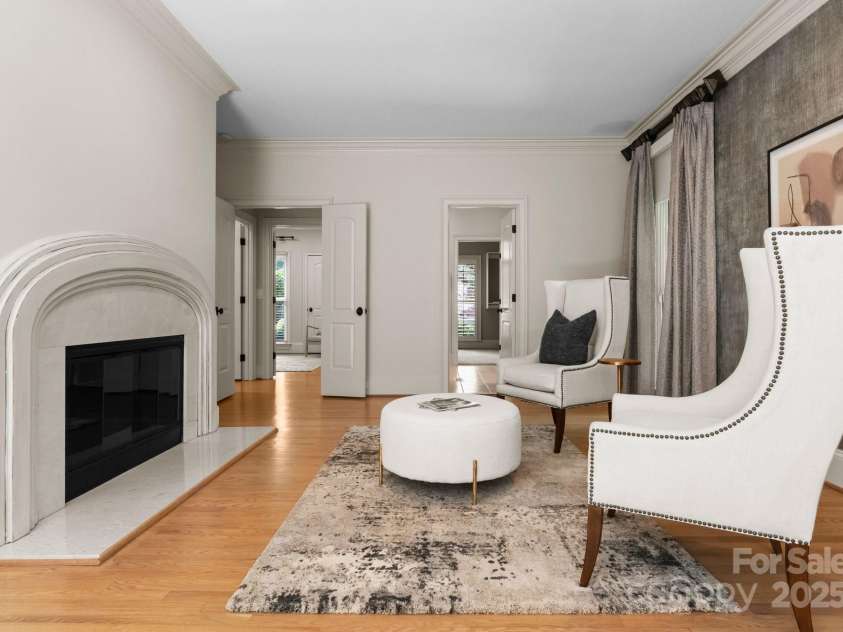 4429 Cameron Oaks Drive, Charlotte, NC 28211.  MLS# CAR4255218, YatesRealty ID 11627. 
