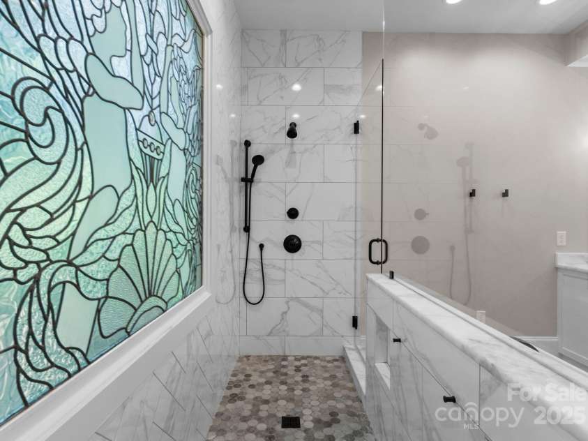 4429 Cameron Oaks Drive, Charlotte, NC 28211.  MLS# CAR4255218, YatesRealty ID 11627. 