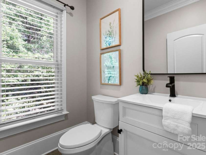 4429 Cameron Oaks Drive, Charlotte, NC 28211.  MLS# CAR4255218, YatesRealty ID 11627. 