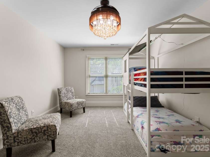 4429 Cameron Oaks Drive, Charlotte, NC 28211.  MLS# CAR4255218, YatesRealty ID 11627. 