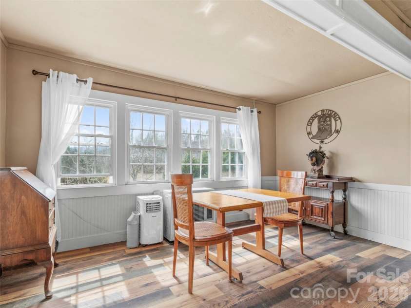 138 Robert Phillips Road, Bakersville, NC 28705.  MLS# CAR4361087, YatesRealty ID 11628. 