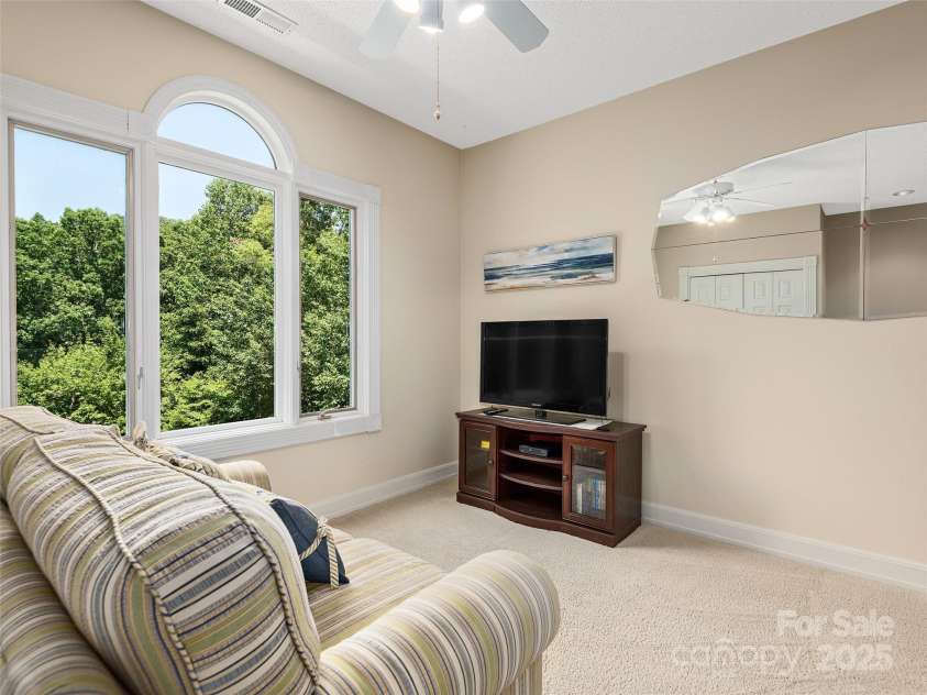 442 Heather Marie Drive, Hendersonville, NC 28792.  MLS# CAR4217083, YatesRealty ID 11628. 