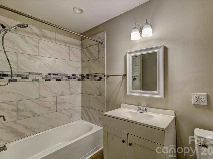 202 Ramsey Street, Cherryville, NC 28021.  MLS# CAR4340360, YatesRealty ID 1163. 