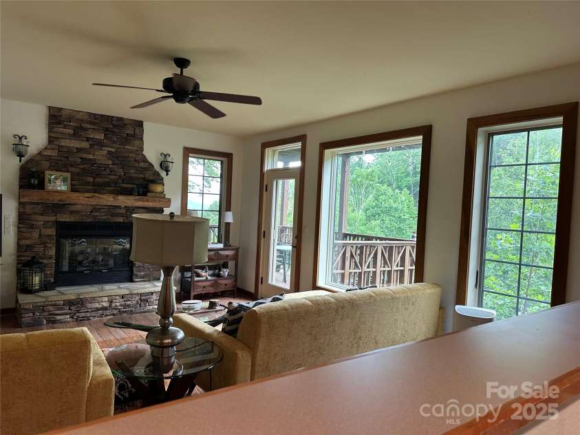 222 Creekside Way, Burnsville, NC 28714.  MLS# CAR4250039, YatesRealty ID 1163. 