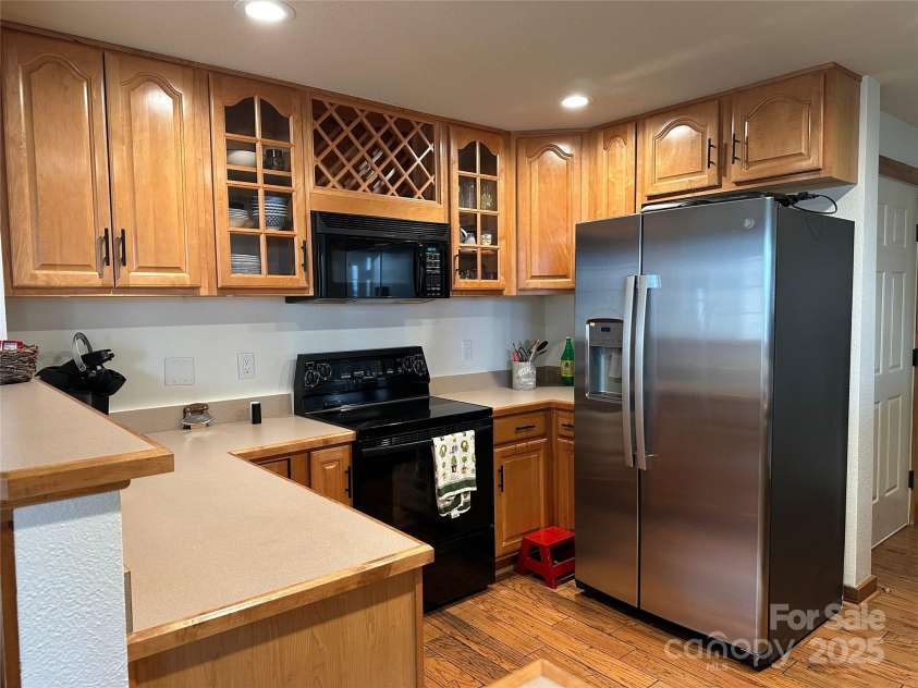 222 Creekside Way, Burnsville, NC 28714.  MLS# CAR4250039, YatesRealty ID 1163. 