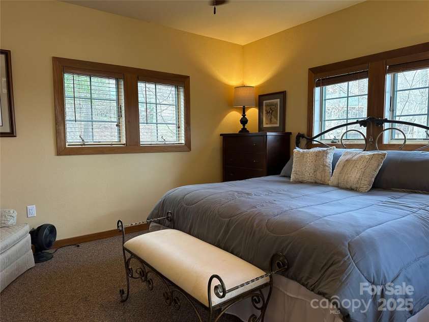 222 Creekside Way, Burnsville, NC 28714.  MLS# CAR4250039, YatesRealty ID 1163. 