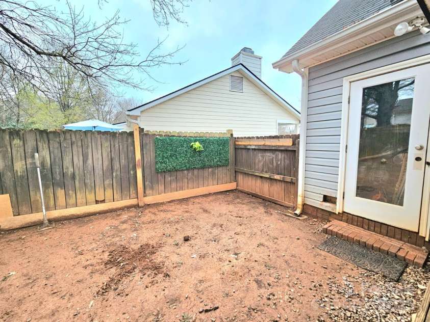 7344 Rena Mae Lane, Charlotte, NC 28227.  MLS# CAR4327973, YatesRealty ID 1163. 