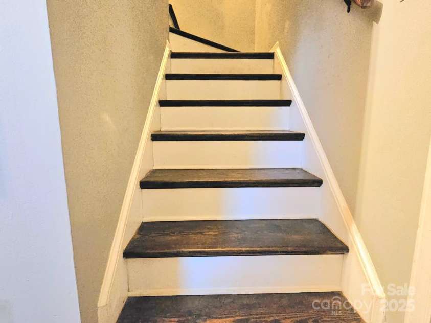 7344 Rena Mae Lane, Charlotte, NC 28227.  MLS# CAR4327973, YatesRealty ID 1163. 