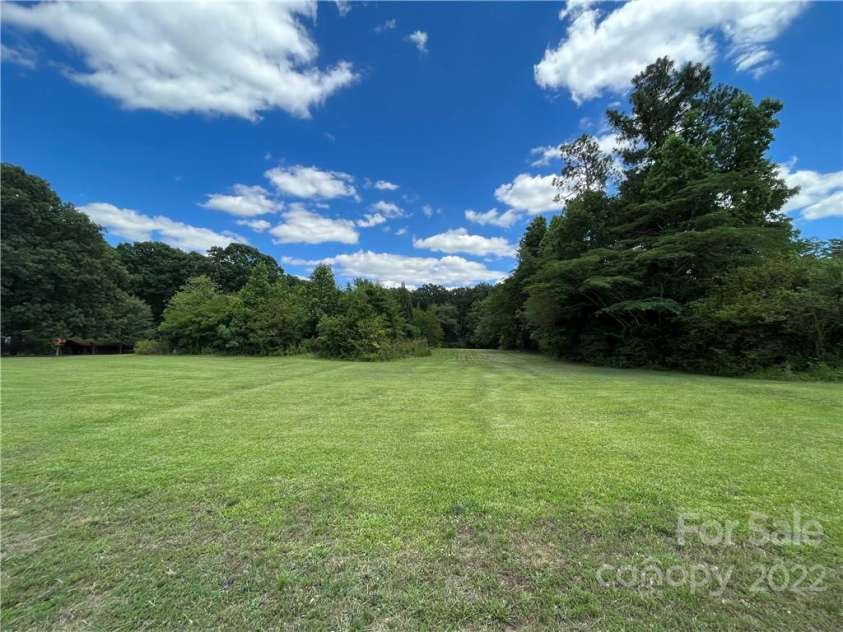 2108 Stallings Road, Matthews, NC 28104.  MLS# CAR3859546, YatesRealty ID 11630. 
