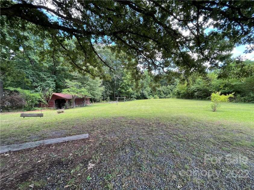 2108 Stallings Road, Matthews, NC 28104.  MLS# CAR3859546, YatesRealty ID 11630. 