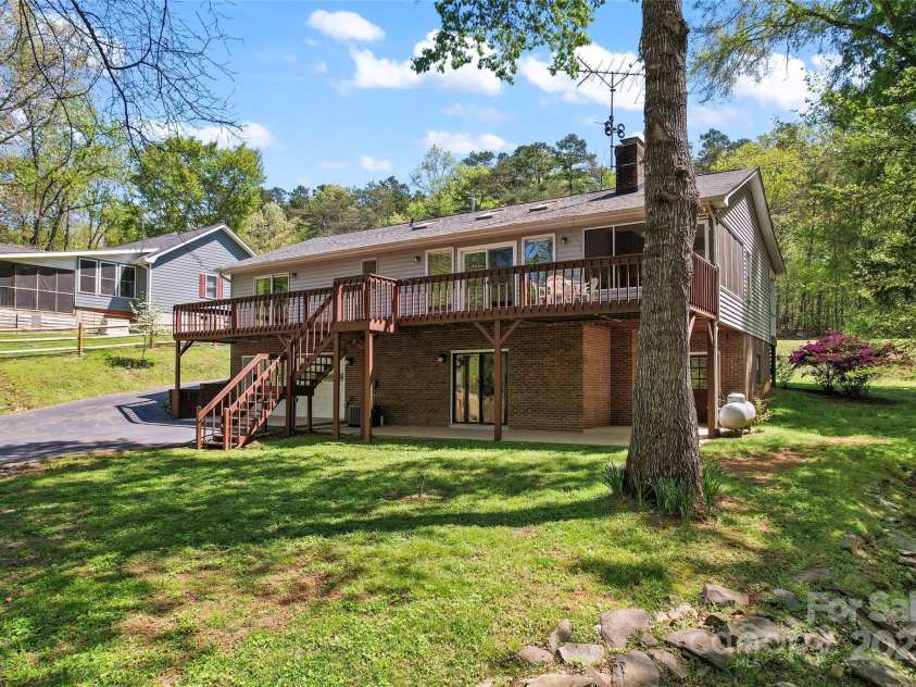 531 Hattaway Drive, Mount Gilead, NC 27306.  MLS# CAR4247361, YatesRealty ID 11630. 