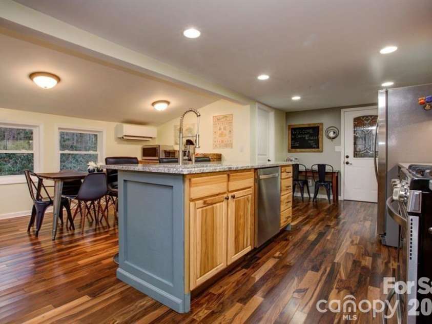 347 Blackberry Inn Road, Weaverville, NC 28787.  MLS# CAR4356059, YatesRealty ID 11632. 