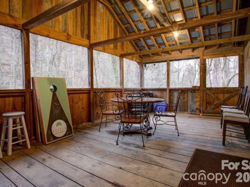 347 Blackberry Inn Road, Weaverville, NC 28787.  MLS# CAR4356059, YatesRealty ID 11632. 