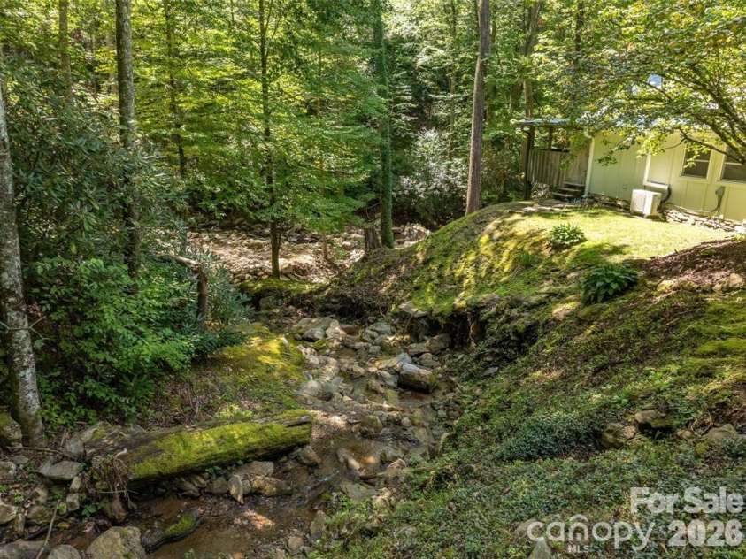 347 Blackberry Inn Road, Weaverville, NC 28787.  MLS# CAR4356059, YatesRealty ID 11632. 