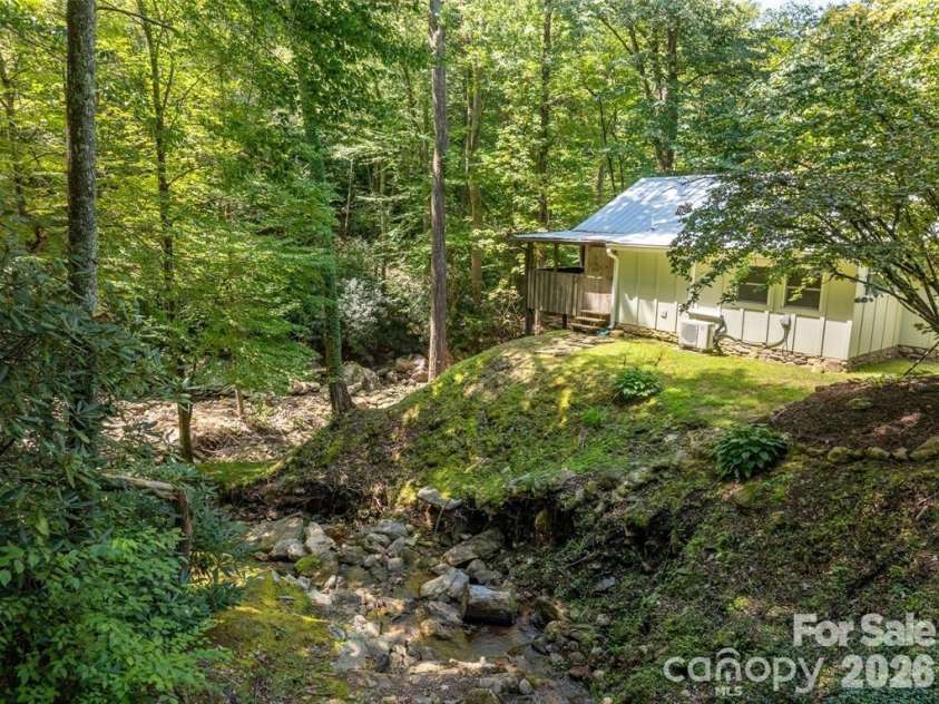 347 Blackberry Inn Road, Weaverville, NC 28787.  MLS# CAR4356059, YatesRealty ID 11632. 