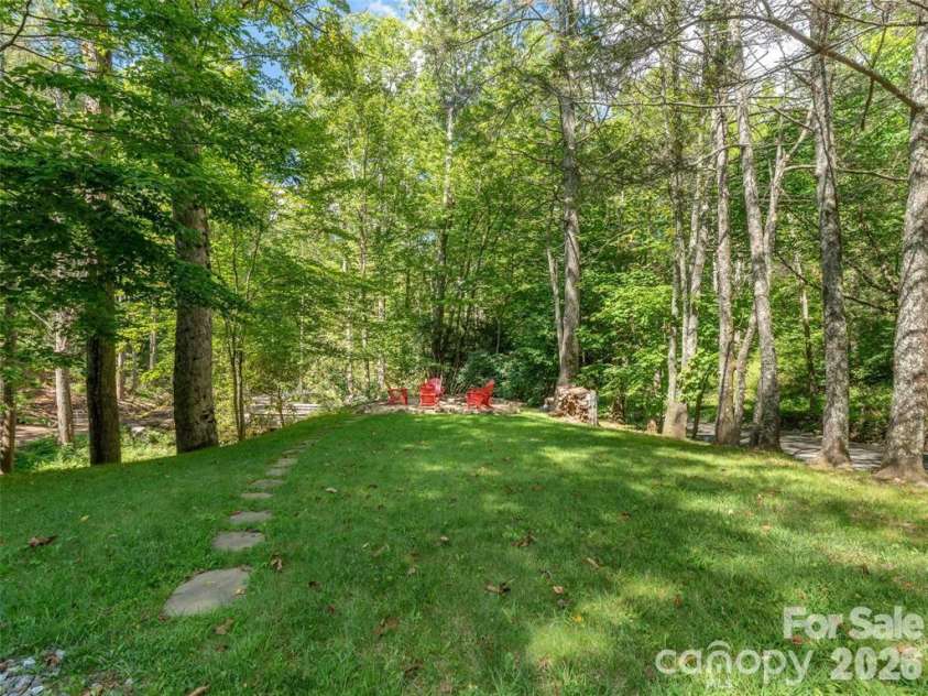 347 Blackberry Inn Road, Weaverville, NC 28787.  MLS# CAR4356059, YatesRealty ID 11632. 
