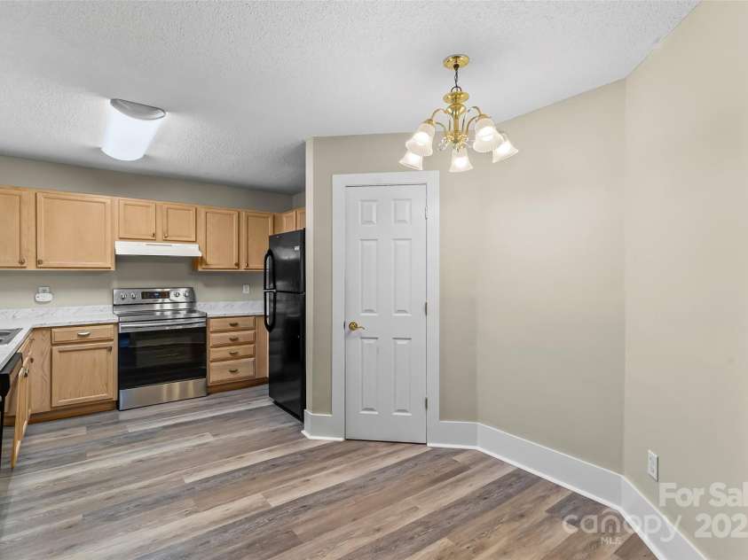 95 Wildwood Forest Lane, Mills River, NC 28759.  MLS# CAR4244882, YatesRealty ID 11632. 