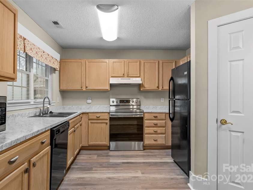 95 Wildwood Forest Lane, Mills River, NC 28759.  MLS# CAR4244882, YatesRealty ID 11632. 