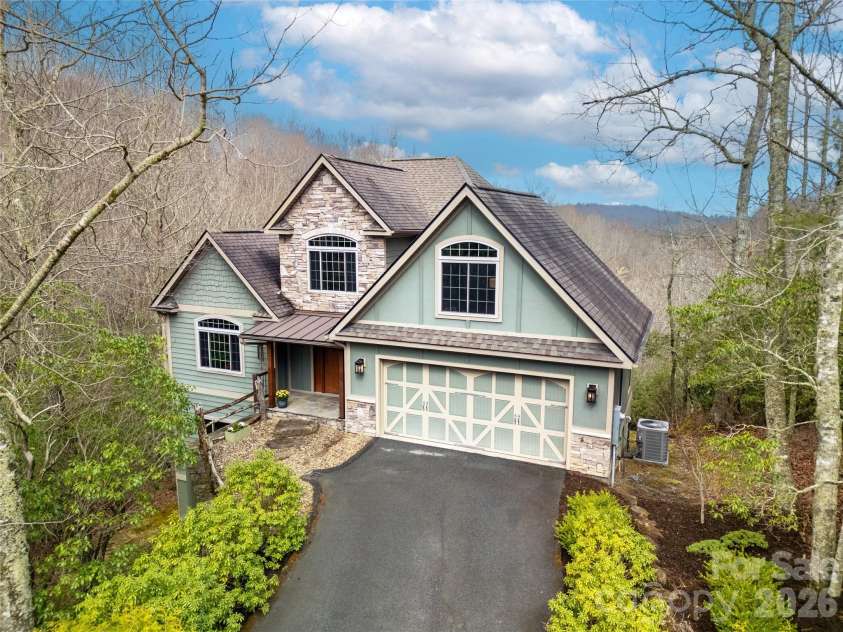 123 Isuhdavga Court, Brevard, NC 28712.  MLS# CAR4354135, YatesRealty ID 11633. 