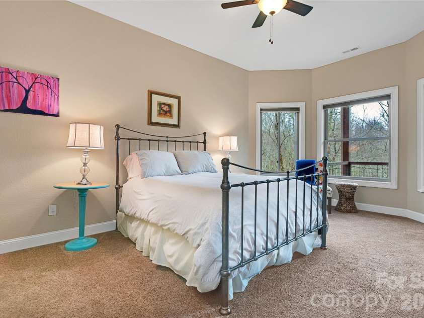 123 Isuhdavga Court, Brevard, NC 28712.  MLS# CAR4354135, YatesRealty ID 11633. 