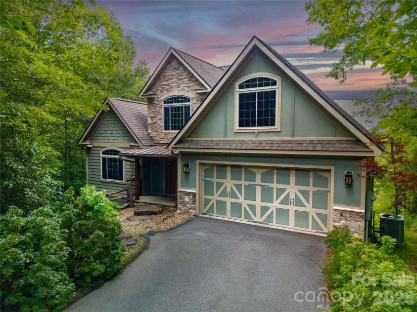 123 Isuhdavga Court, Brevard, NC 28712.  MLS# CAR4354135, YatesRealty ID 11633. 