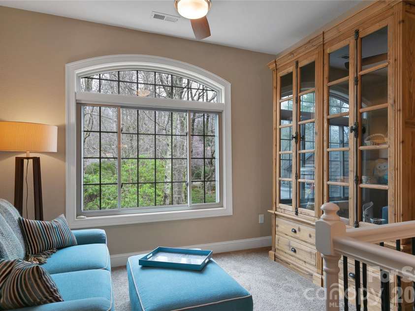 123 Isuhdavga Court, Brevard, NC 28712.  MLS# CAR4354135, YatesRealty ID 11633. Reading Room