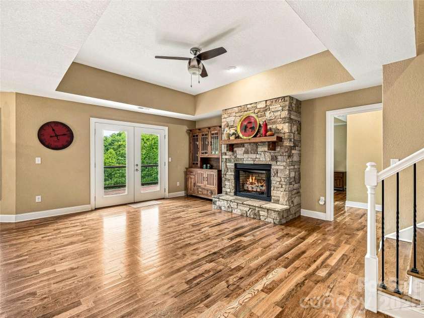 123 Isuhdavga Court, Brevard, NC 28712.  MLS# CAR4418936, YatesRealty ID 11633. 