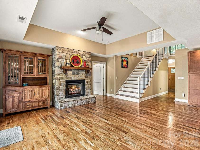 123 Isuhdavga Court, Brevard, NC 28712.  MLS# CAR4418936, YatesRealty ID 11633. 