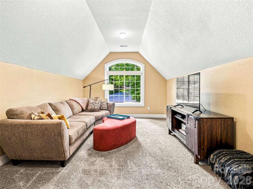 123 Isuhdavga Court, Brevard, NC 28712.  MLS# CAR4418936, YatesRealty ID 11633. 