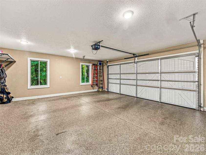 123 Isuhdavga Court, Brevard, NC 28712.  MLS# CAR4418936, YatesRealty ID 11633. 