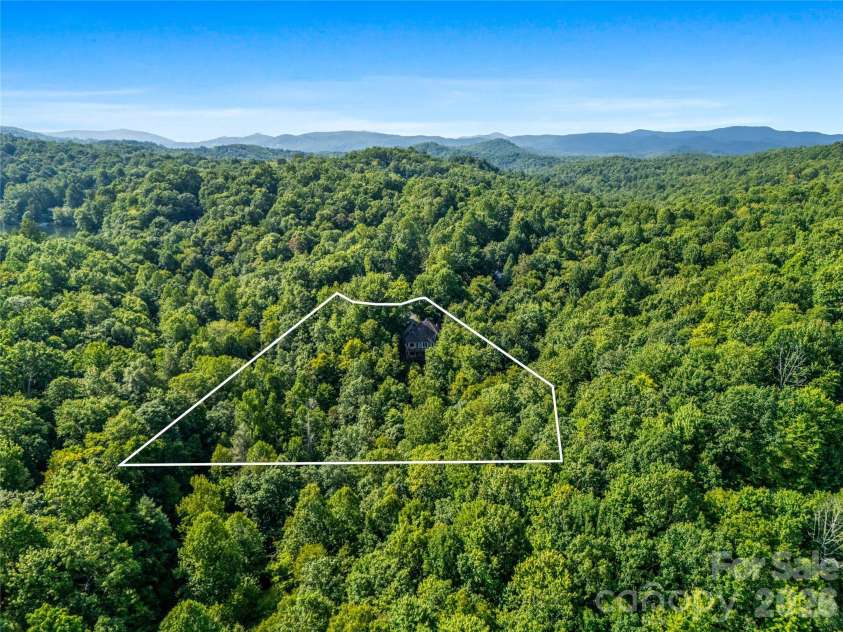 123 Isuhdavga Court, Brevard, NC 28712.  MLS# CAR4418936, YatesRealty ID 11633. 