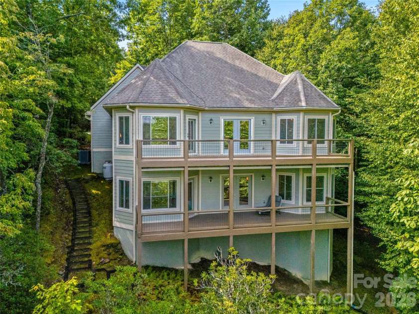 123 Isuhdavga Court, Brevard, NC 28712.  MLS# CAR4418936, YatesRealty ID 11633. 