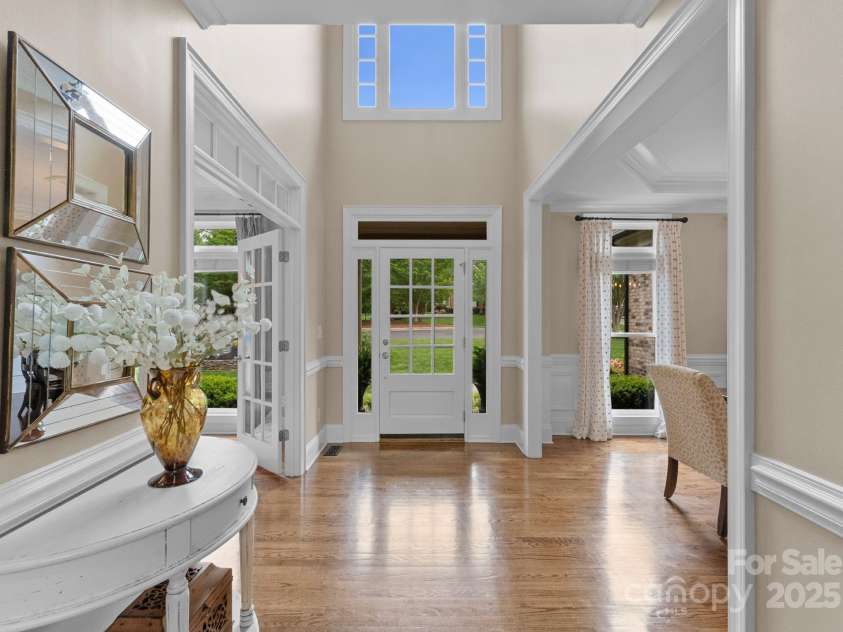 1021 Westbury Drive, Matthews, NC 28104.  MLS# CAR4252670, YatesRealty ID 11634. 