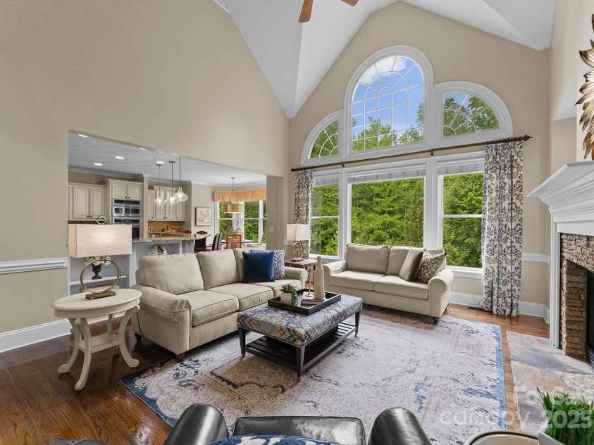 1021 Westbury Drive, Matthews, NC 28104.  MLS# CAR4252670, YatesRealty ID 11634. 