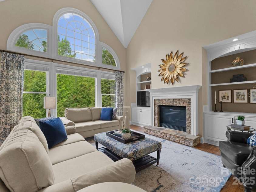 1021 Westbury Drive, Matthews, NC 28104.  MLS# CAR4252670, YatesRealty ID 11634. 