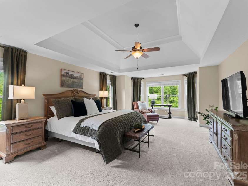 1021 Westbury Drive, Matthews, NC 28104.  MLS# CAR4252670, YatesRealty ID 11634. 