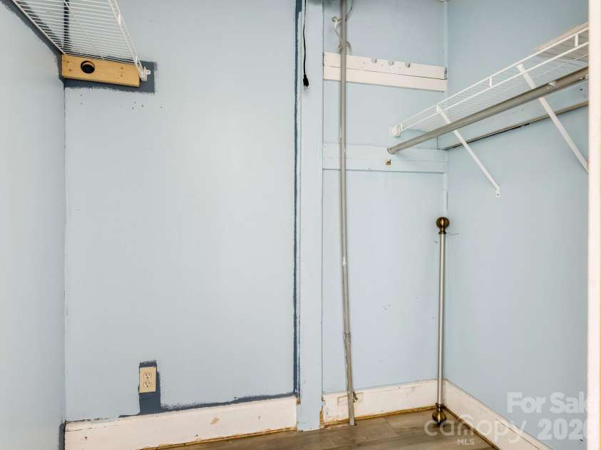 2346 Sam Newell Road, Matthews, NC 28105.  MLS# CAR4353522, YatesRealty ID 11634. Closet