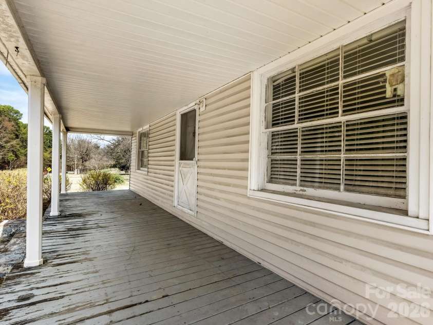 2346 Sam Newell Road, Matthews, NC 28105.  MLS# CAR4353522, YatesRealty ID 11634. Front Porch