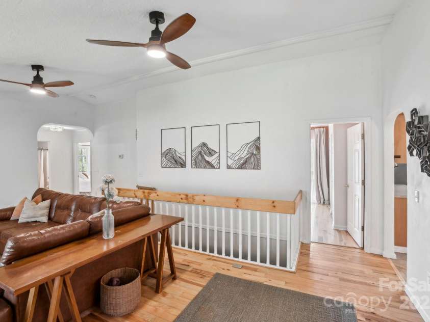 53 Haly Ho Drive, Candler, NC 28715.  MLS# CAR4250677, YatesRealty ID 11635. 