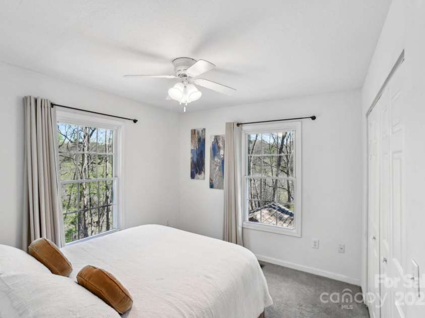 53 Haly Ho Drive, Candler, NC 28715.  MLS# CAR4250677, YatesRealty ID 11635. 